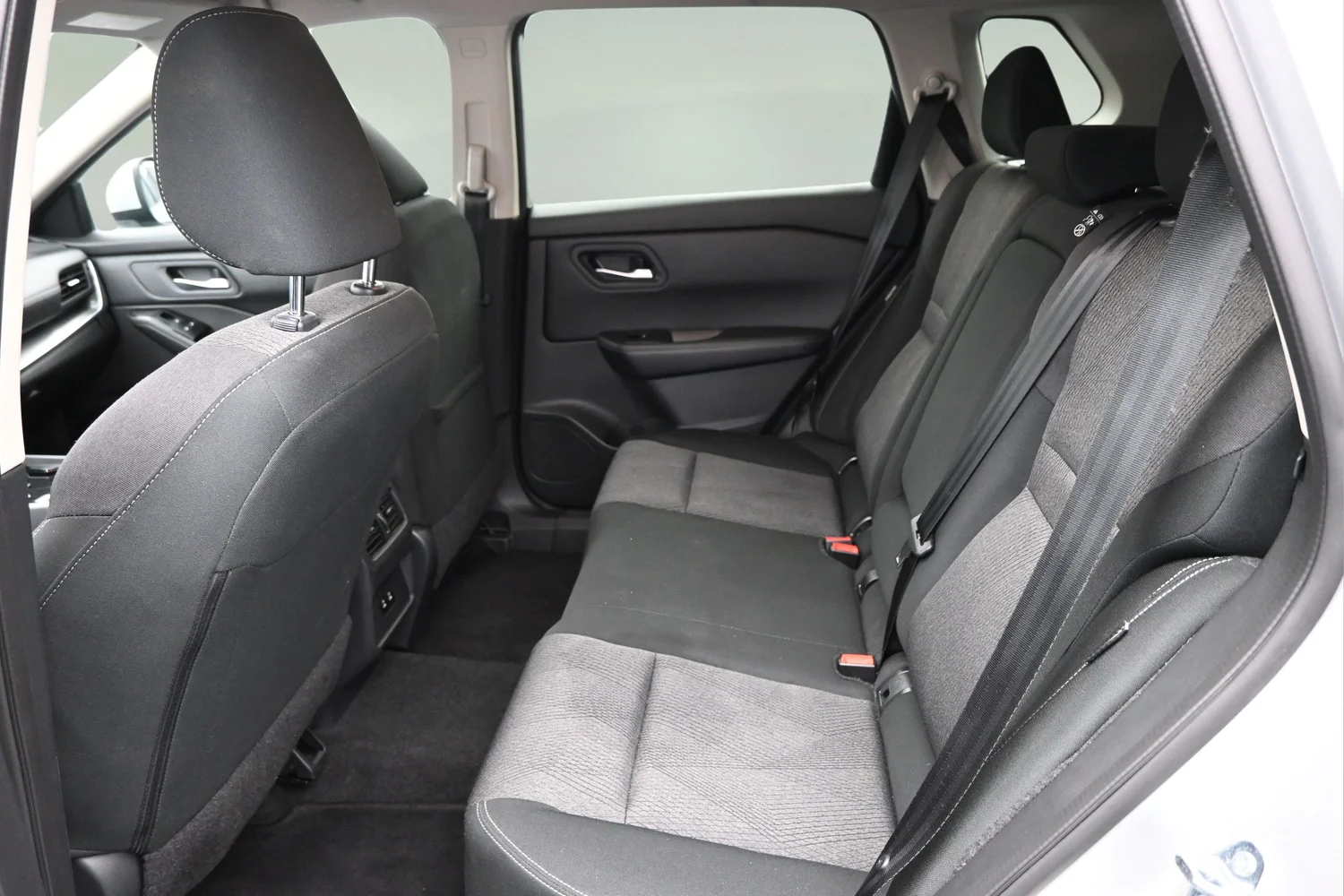 Used 2025 Silver Nissan SV image 24