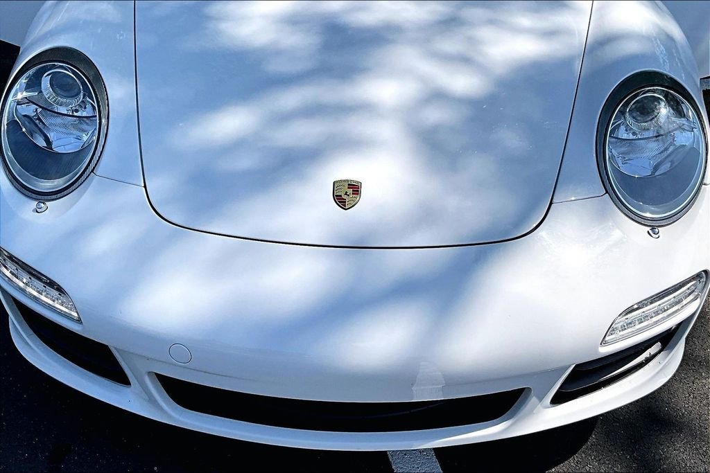 Used 2011 White Porsche Carrera image 30