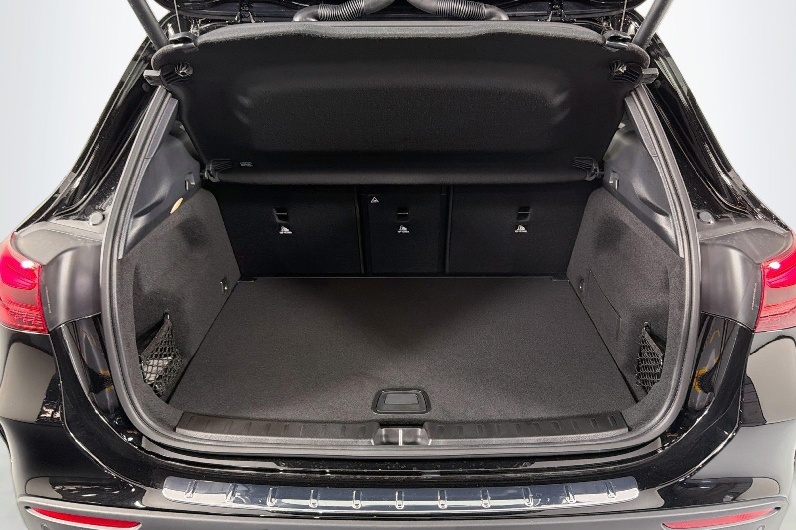 New 2026 Night Black Mercedes-Benz AMG® GLA 35 4MATIC SUV image 22