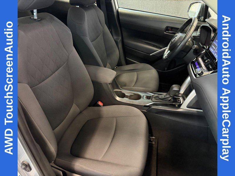 Used 2022 Silver Toyota LE image 10