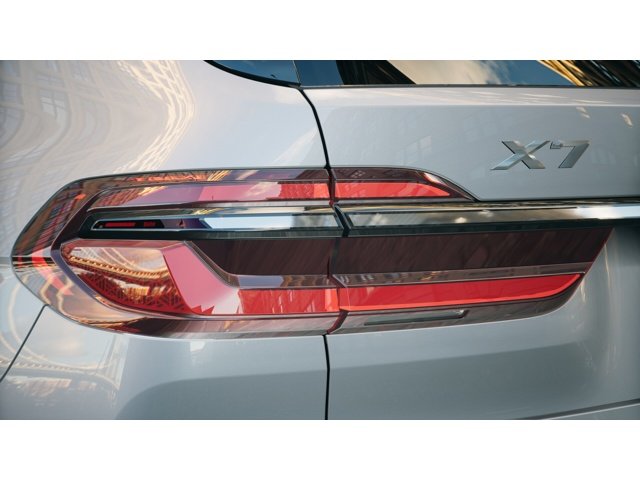 New 2027 Brooklyn Grey Metallic BMW xDrive40i image 8