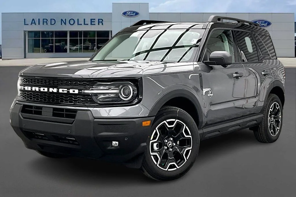2025 Ford Bronco Sport Outer Banks 4X4's photo