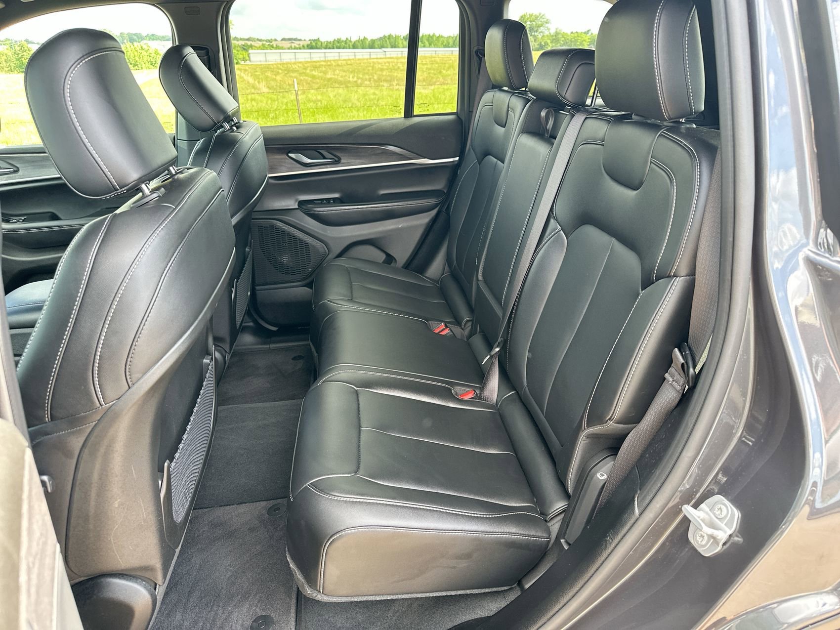 Used 2025 Baltic Gray Metallic Clearcoat Jeep Limited image 22