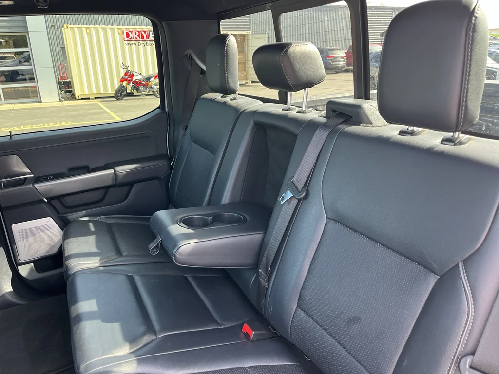 Used 2025 White Ford Lariat image 19
