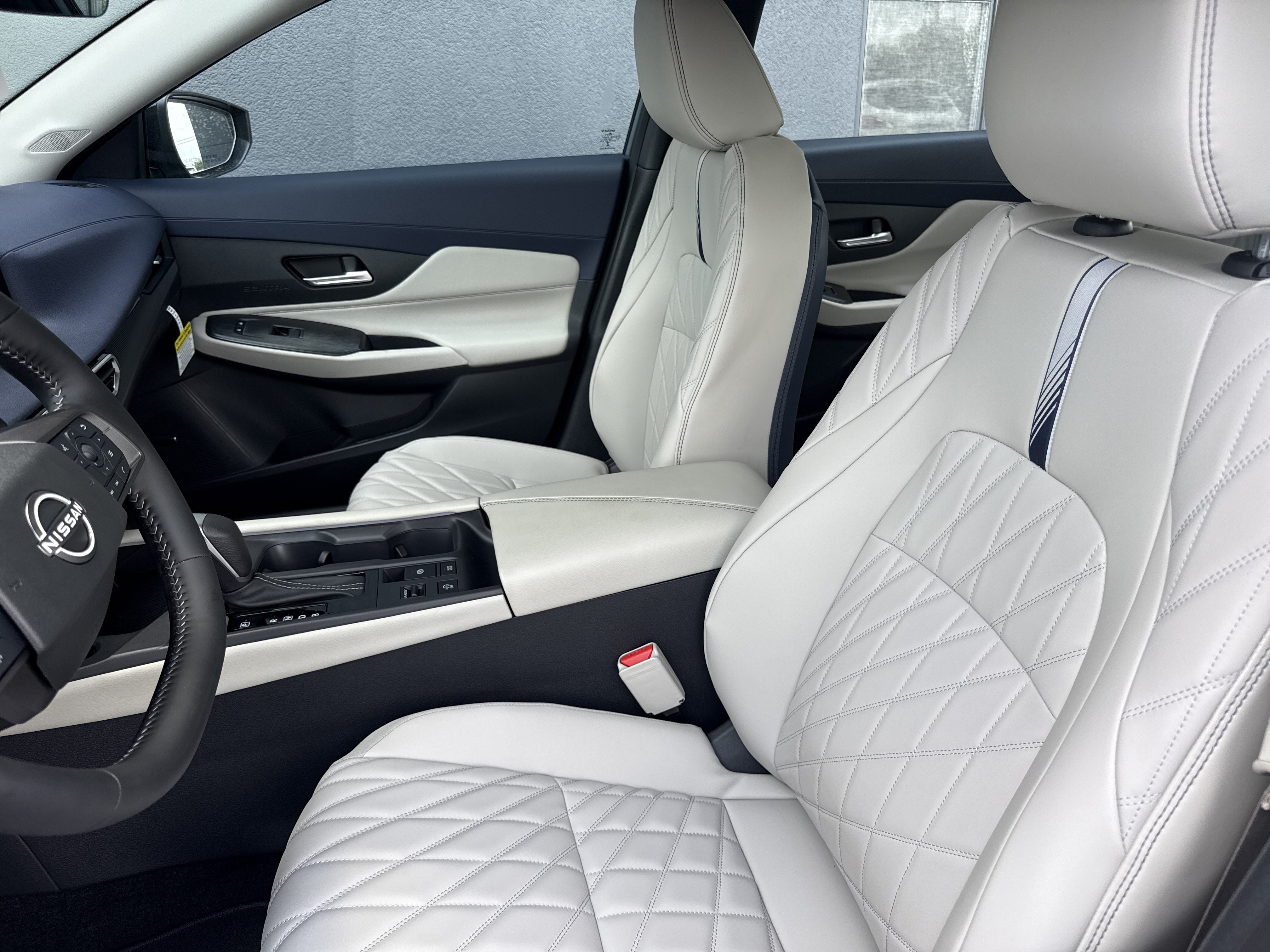 New 2026 Atlantic Gray Metallic Nissan SL image 5