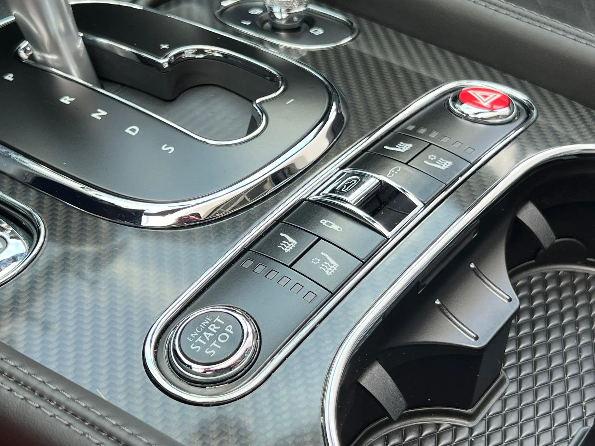 Used 2018 Black Bentley Base image 21