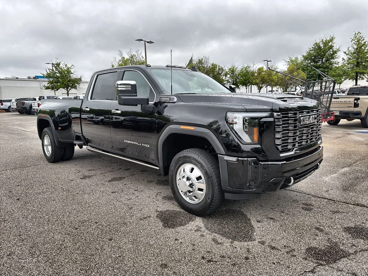 New 2026 Onyx Black GMC Denali Ultimate DRW image 2