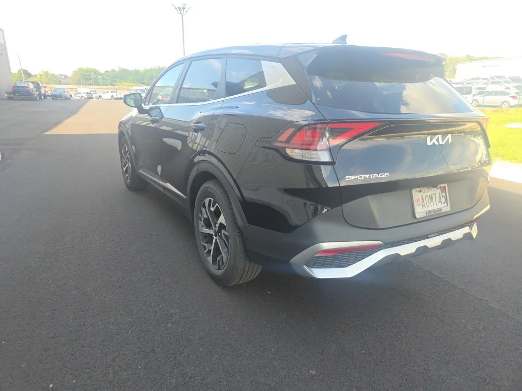 Used 2023 Black Kia EX image 7