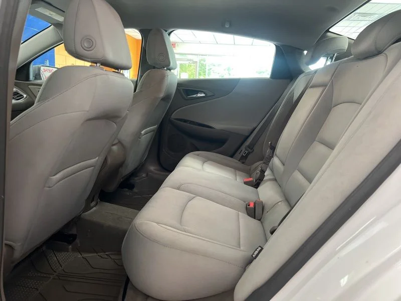 Used 2018 White Chevrolet LS image 15