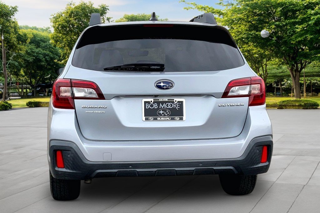 Used 2019 Silver Subaru 2.5i image 5