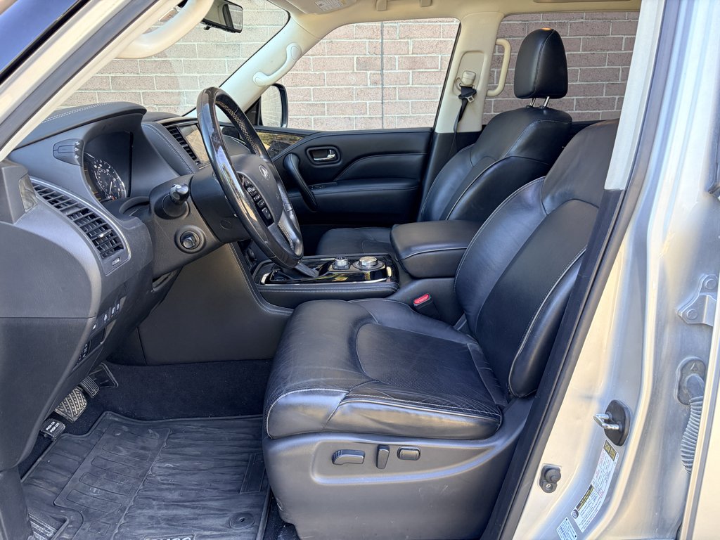 Used 2020 Liquid Platinum INFINITI LUXE image 11