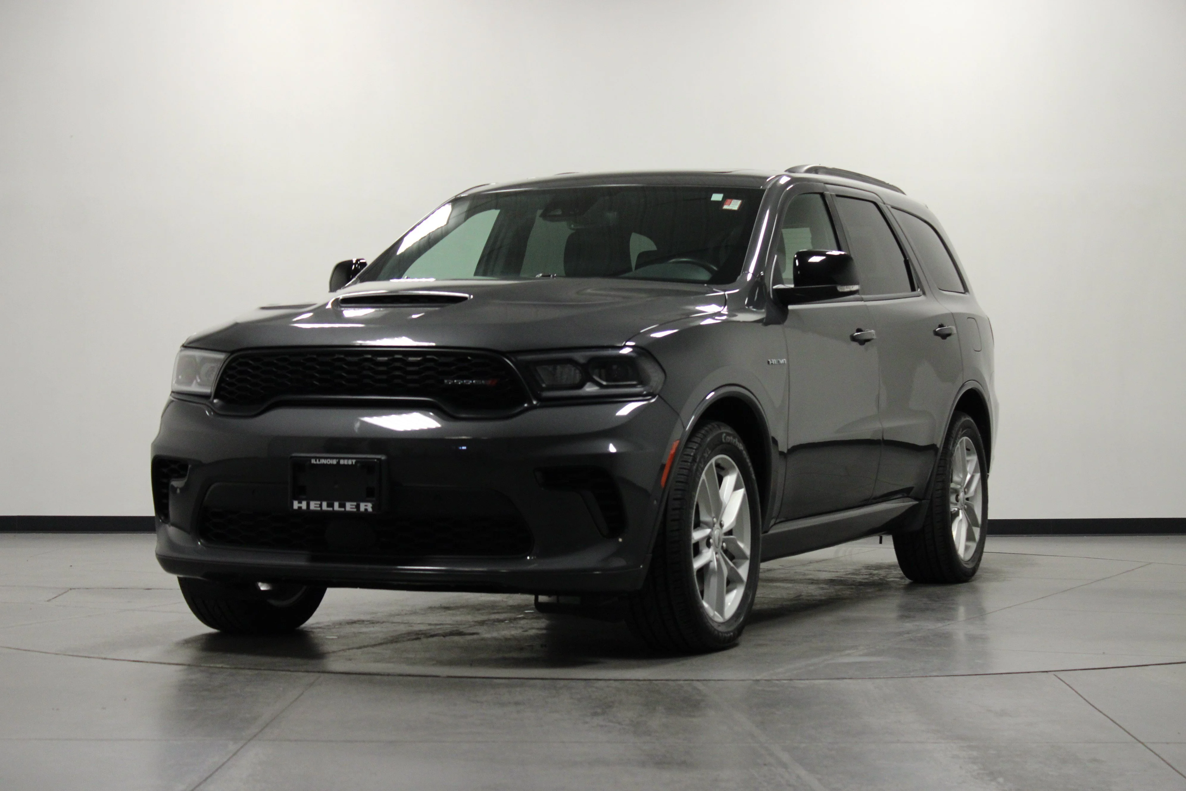 Used 2025 Vapor Gray Dodge R/T Plus image 8