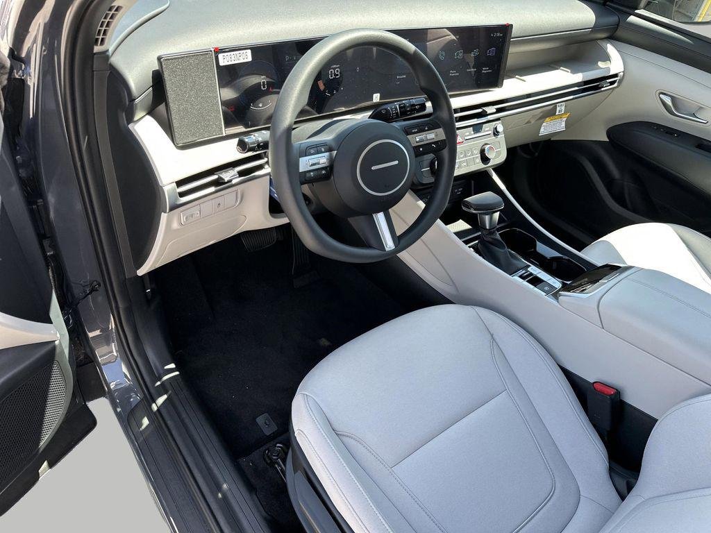 New 2026 Ecotronic Gray Hyundai SE FWD image 8