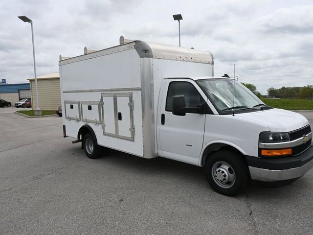 2022 Chevrolet Express Cutaway