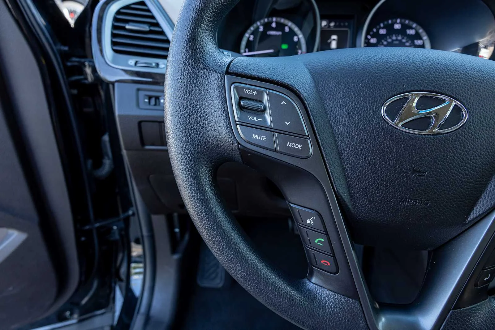 Used 2018 Twilight Black Hyundai 2.4L image 15