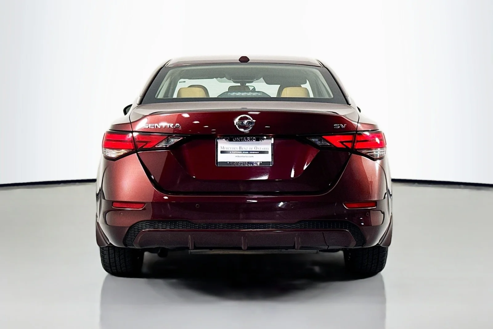 Used 2021 Rosewood Metallic Nissan SV 2.0 CVT image 4