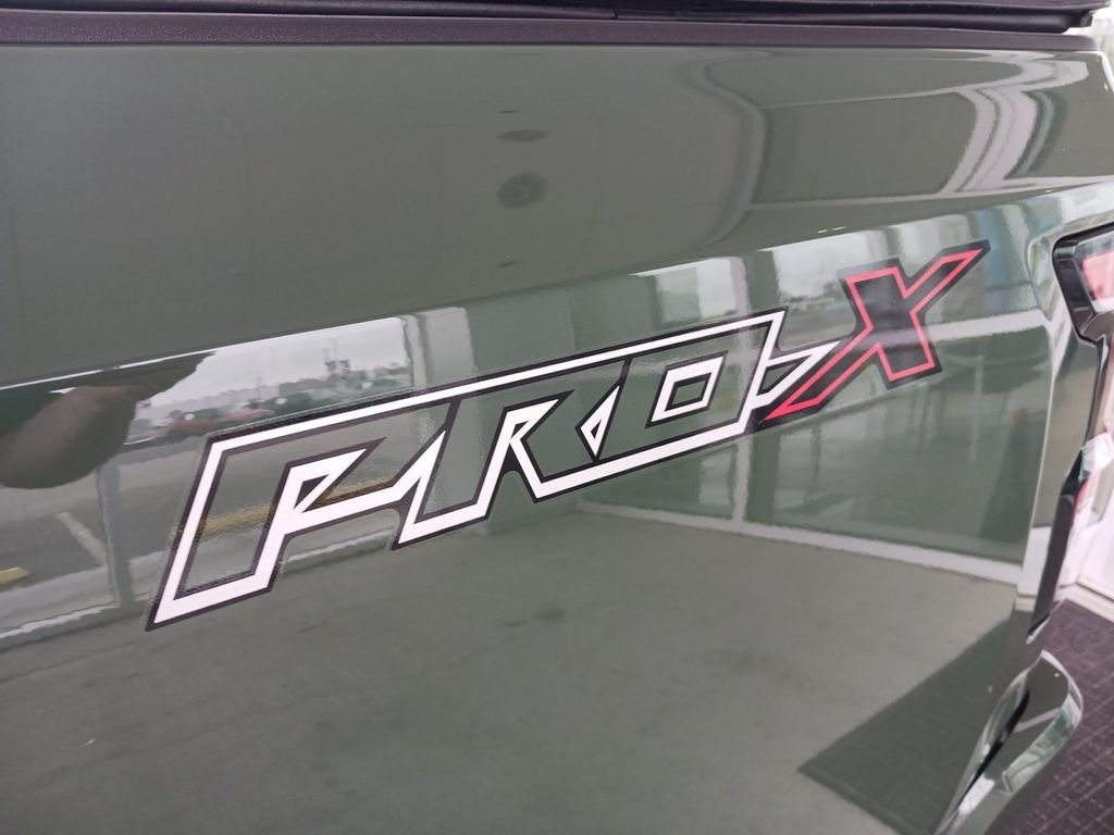 Used 2026 Green Nissan PRO-X image 31