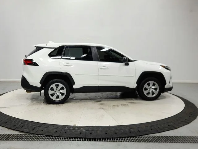 Used 2023 White Toyota LE image 9