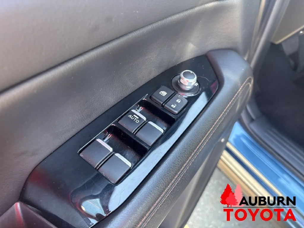 Used 2017 Eternal Blue Mica Mazda Grand Touring image 10