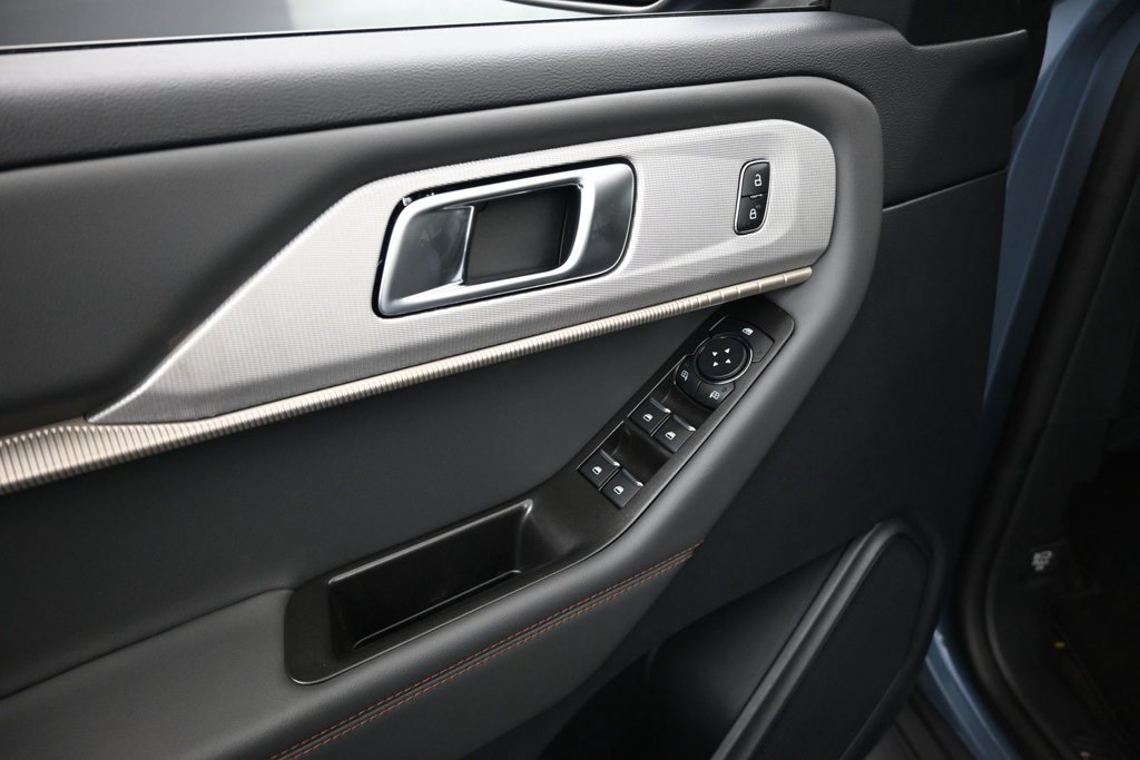 New 2026 Vapor Blue Metallic Ford Active image 10