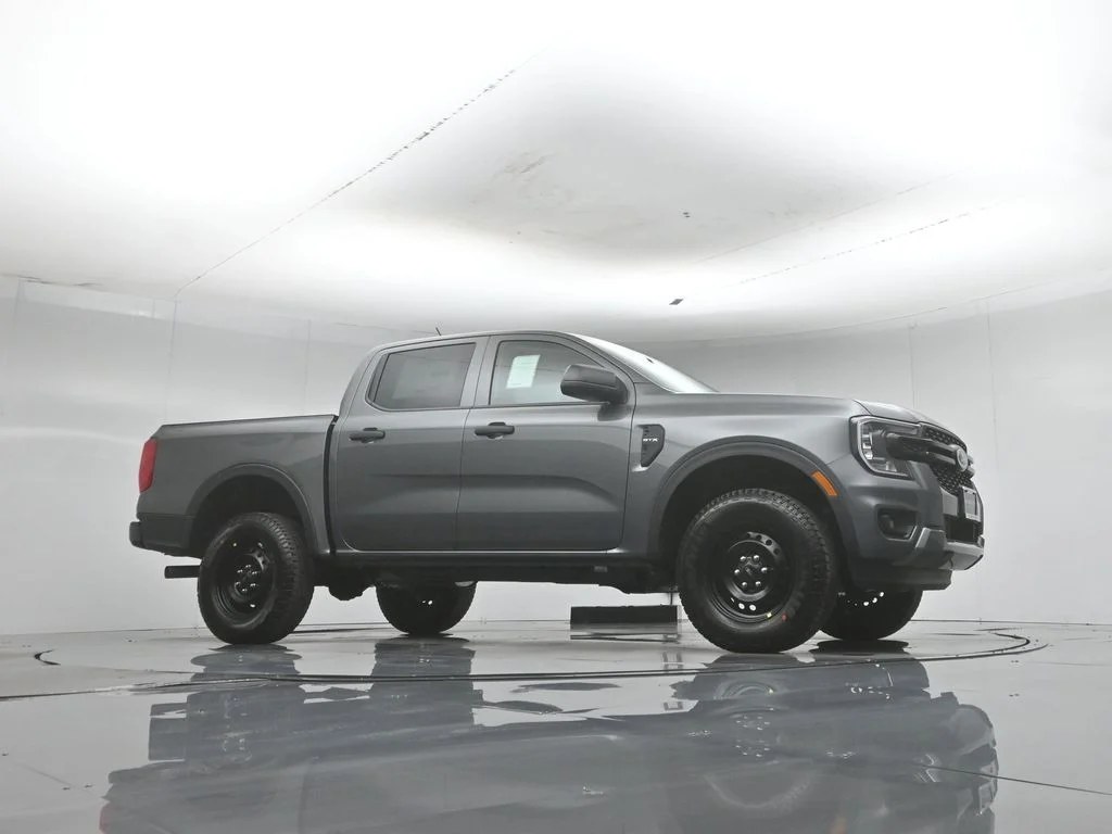 New 2026 Gray Ford XL image 47