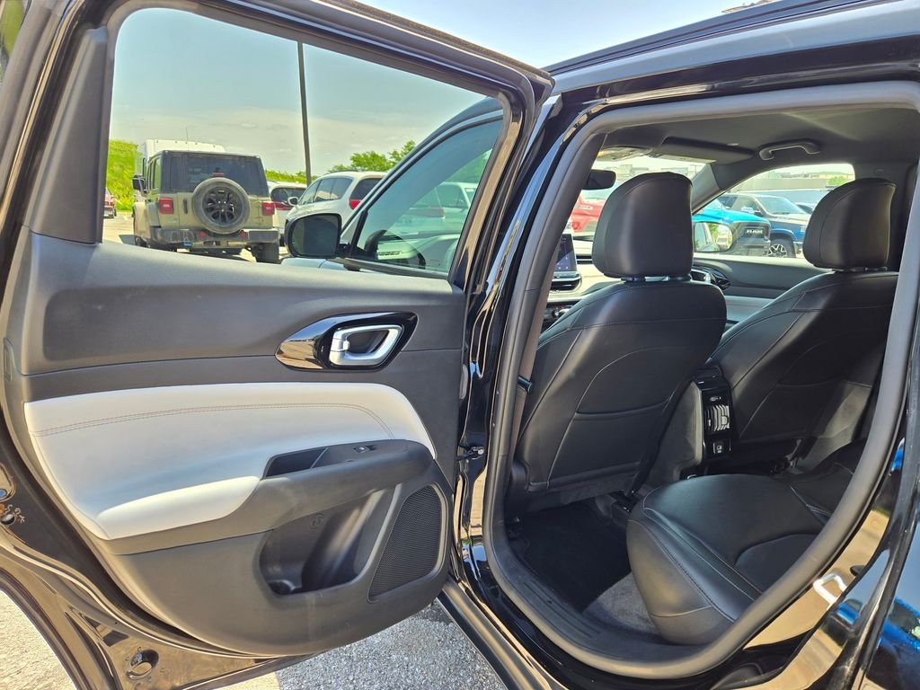 Used 2023 Black Jeep Limited image 26