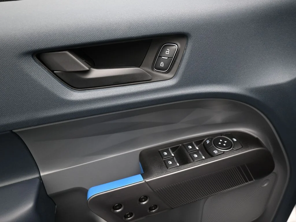 New 2025 White Ford Lobo Standard image 37