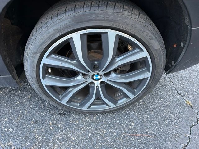 Used 2018 Mineral Gray Metallic BMW xDrive28i image 5