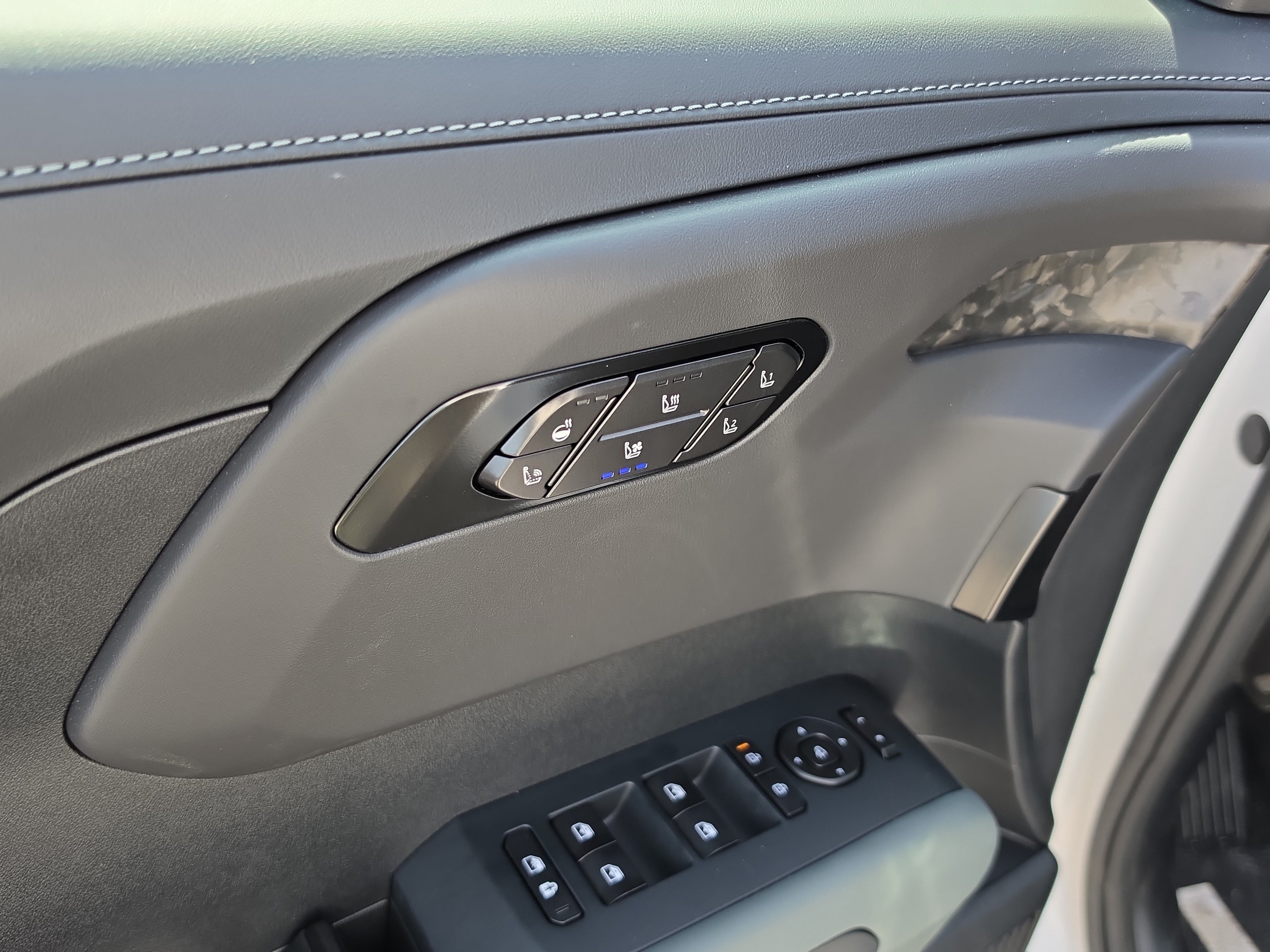 New 2027 Glacial White Kia X-Pro SX Prestige image 20