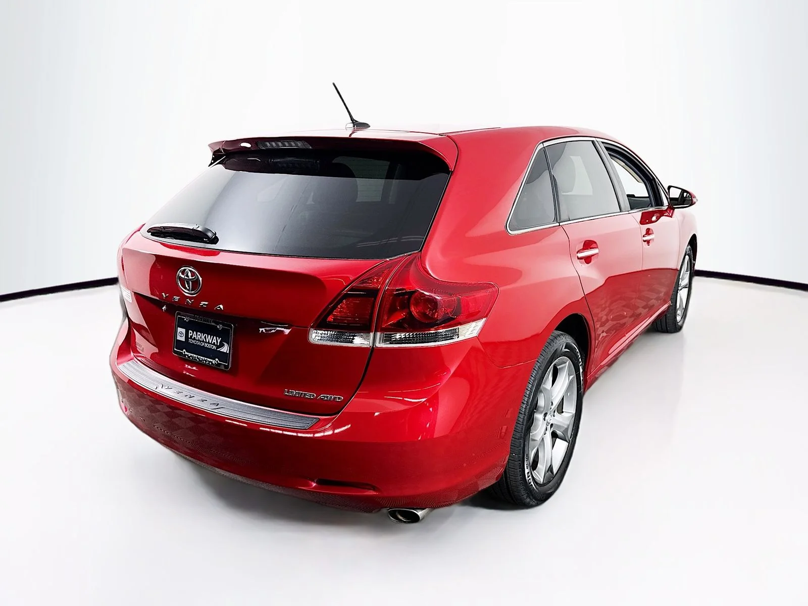 Used 2013 Red Toyota Limited image 7