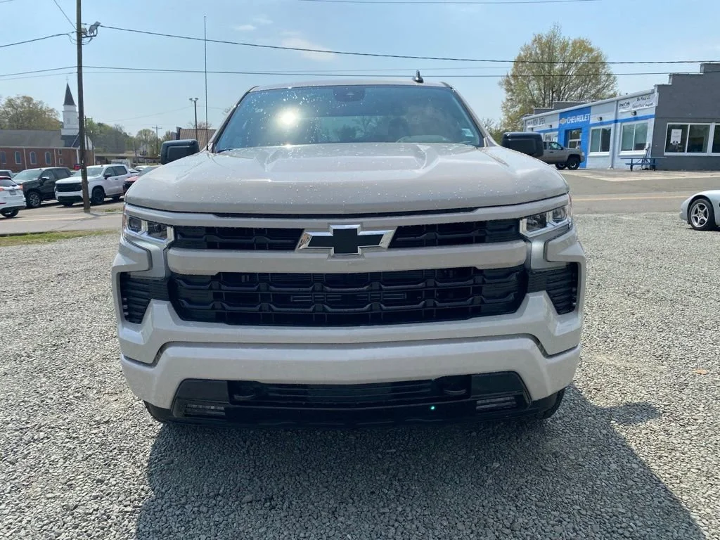 New 2026 White Sands Chevrolet RST image 8
