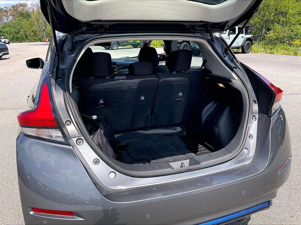 Used 2022 Gun Metallic Nissan S image 34