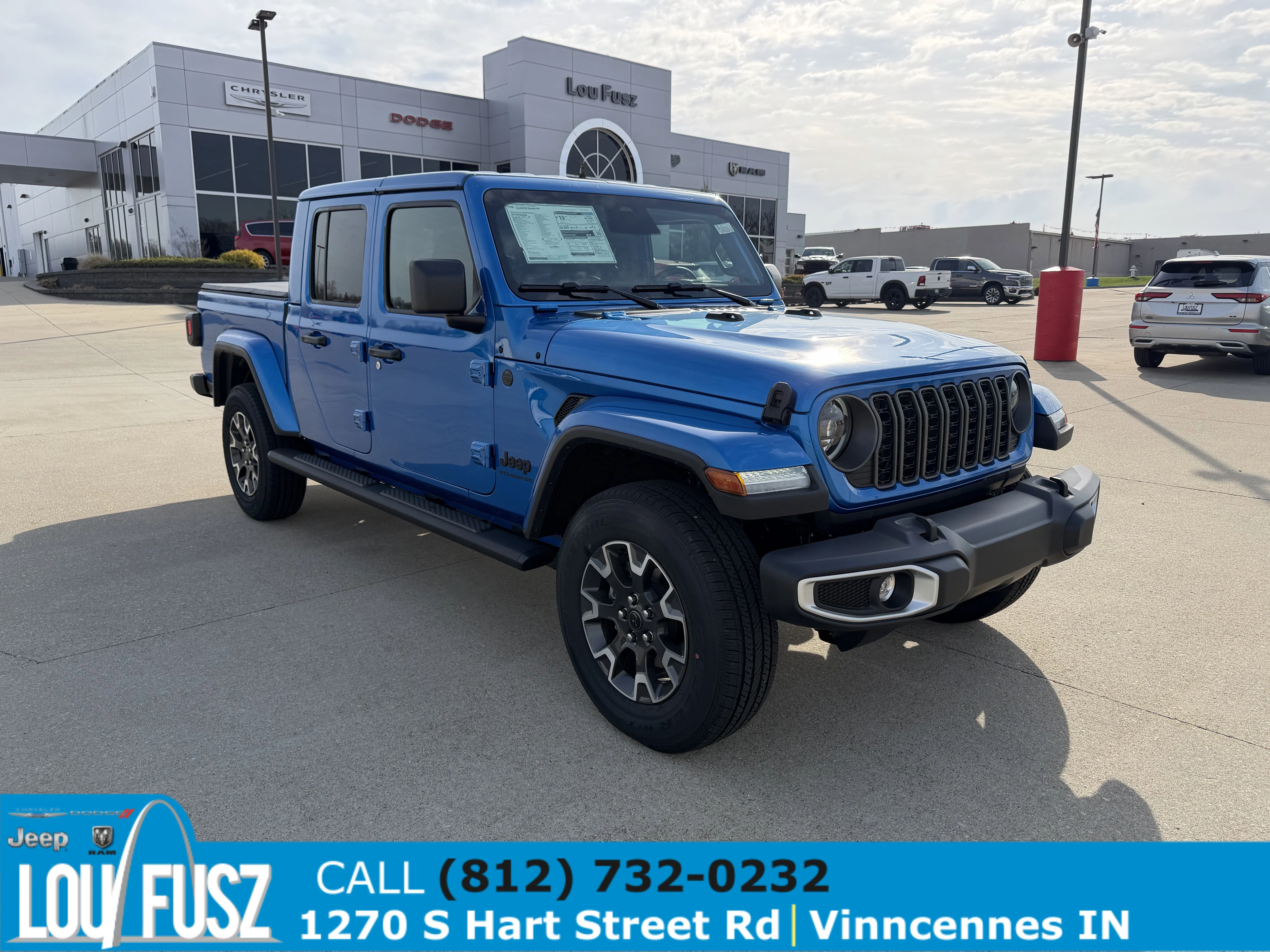 2026 Jeep Gladiator Sahara Auto's photo