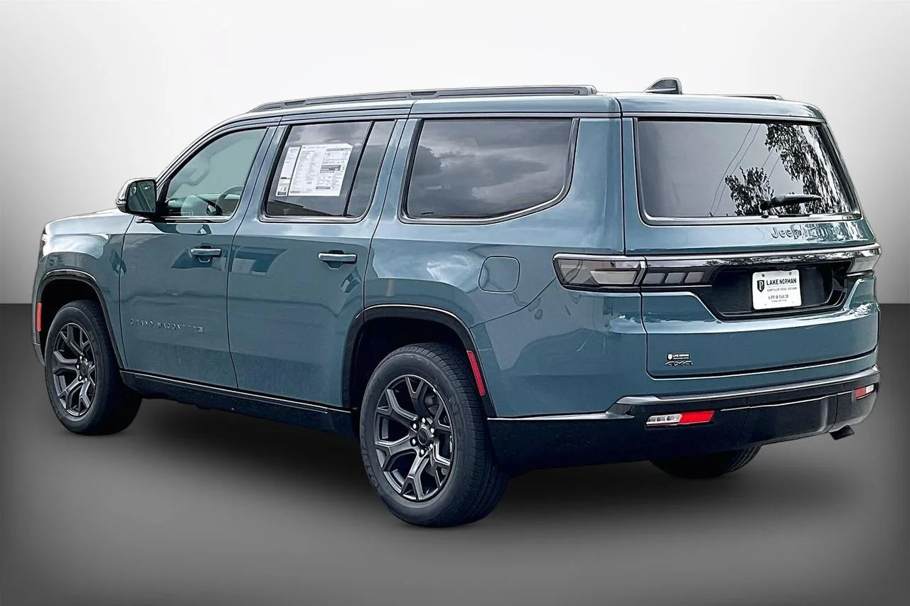 New 2026 Steel Blue Jeep Limited Altitude image 6