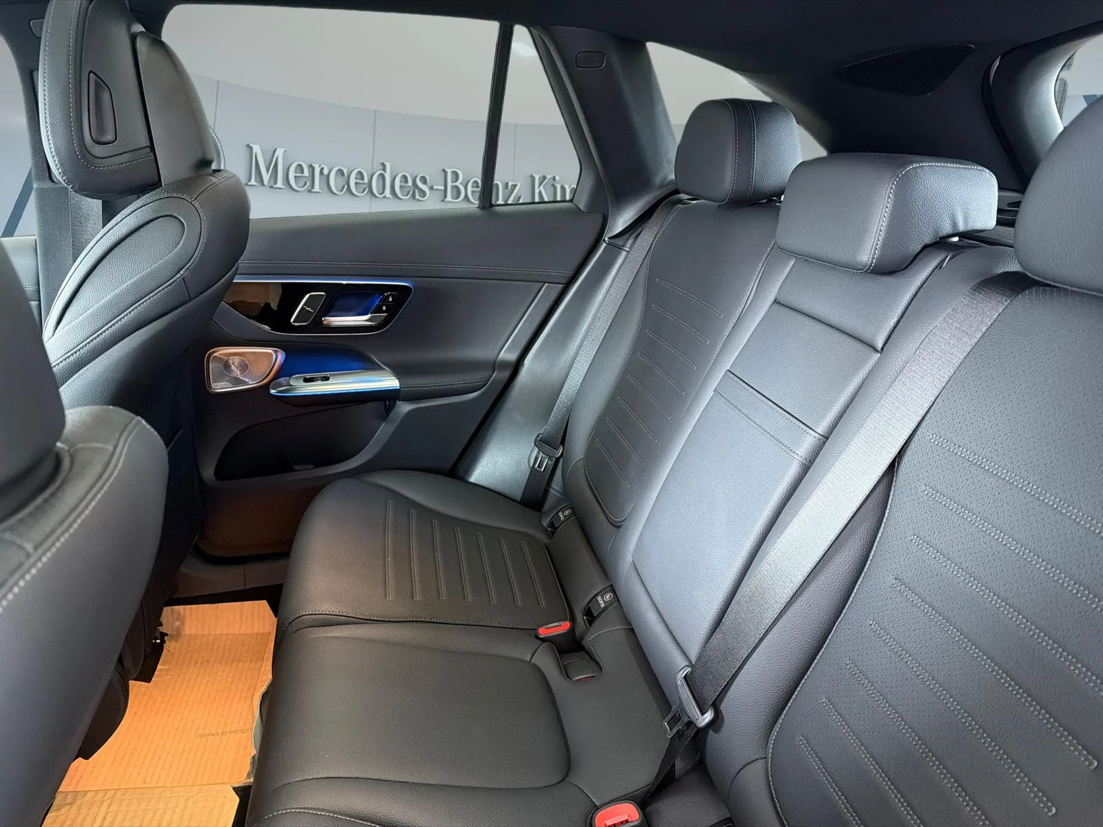 Used 2026 White Mercedes-Benz GLC 300 image 22