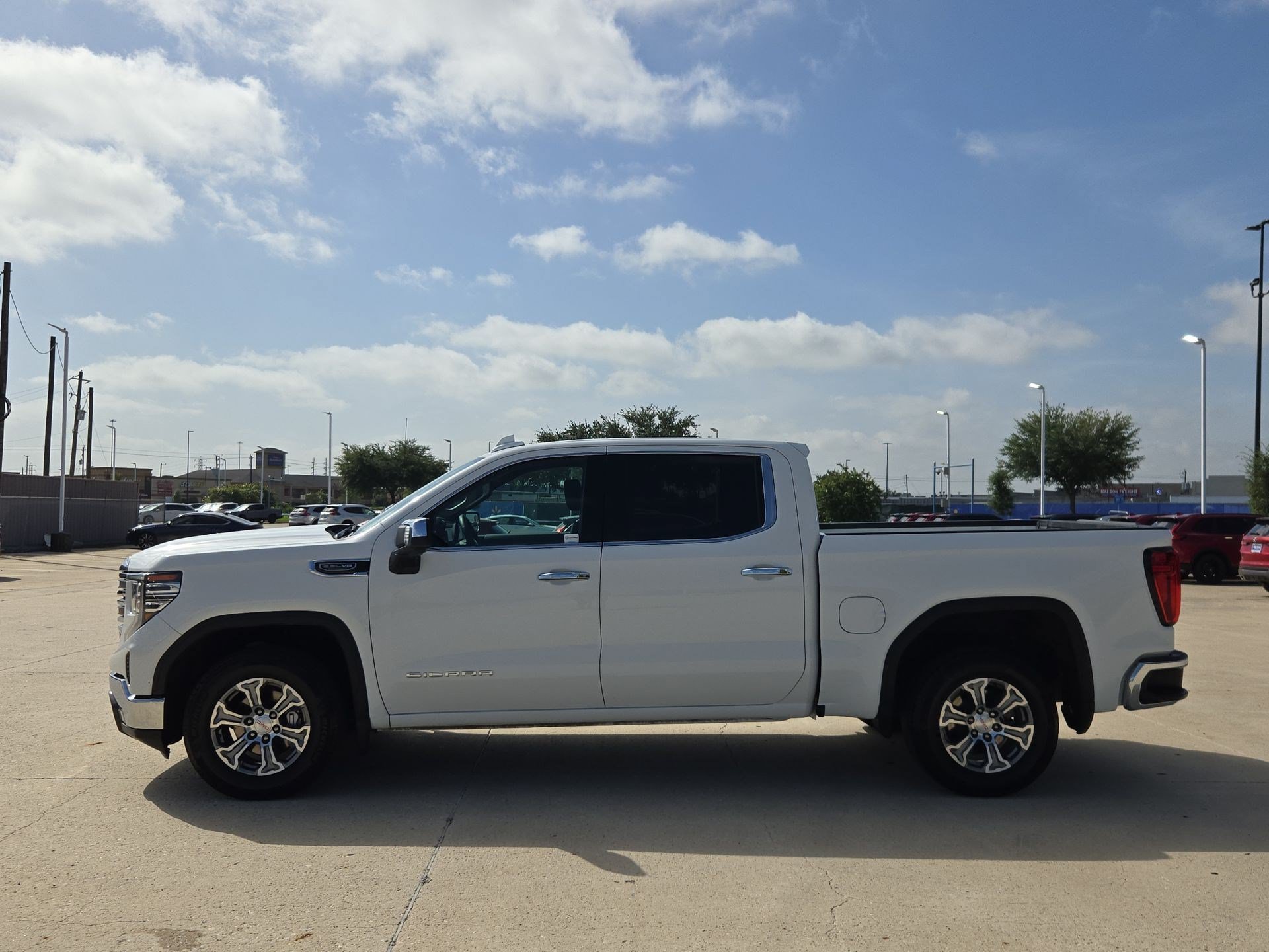 Used 2025 Summit White GMC SLT image 6