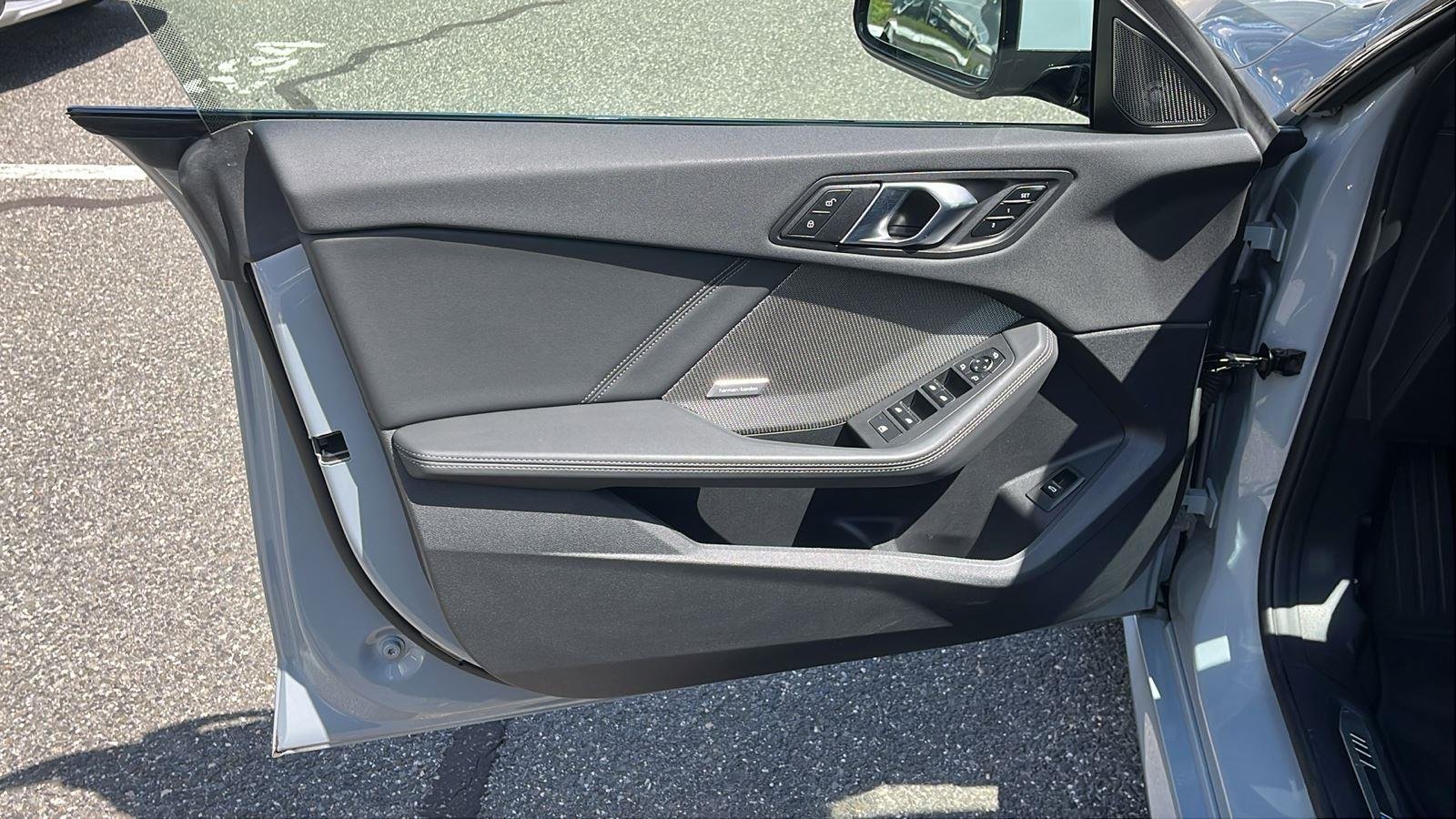 2025 BMW 2 Series 228 - Photo 9