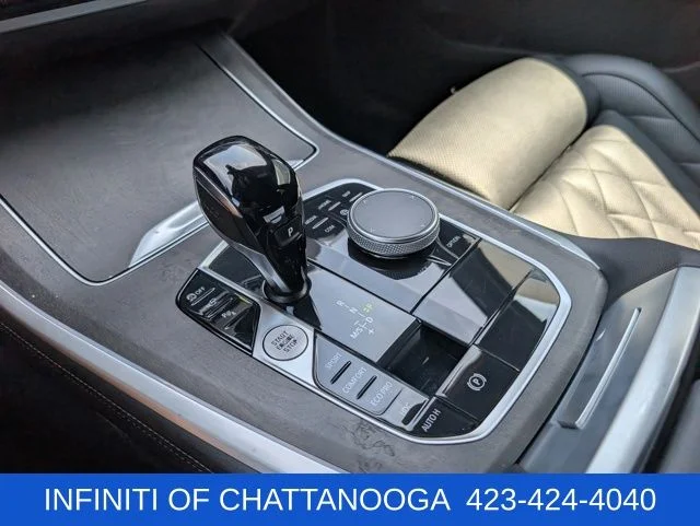 Used 2023 White BMW xDrive40i image 18