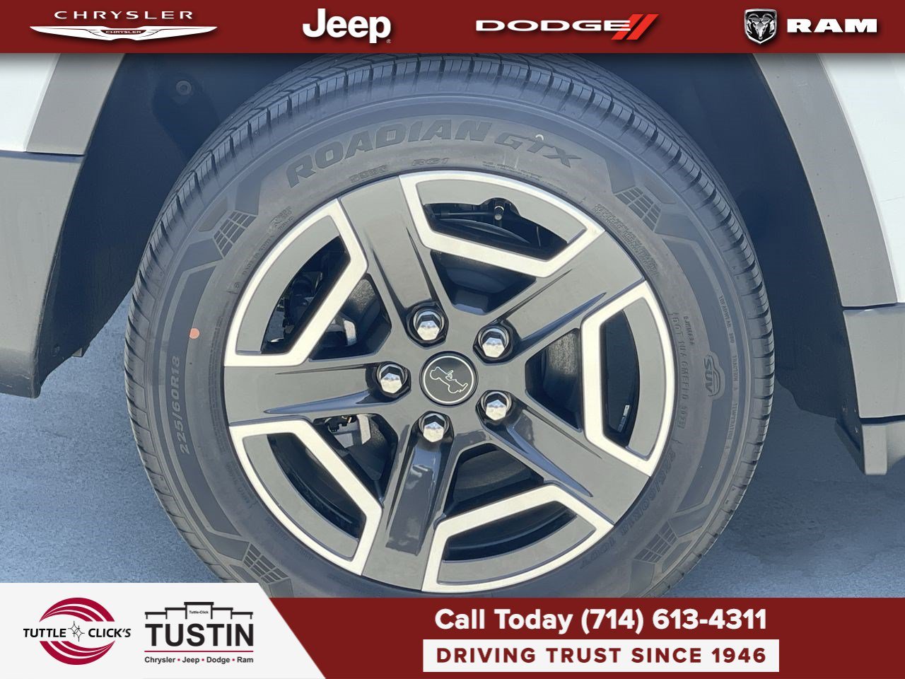 New 2026 Bright White Clear-Coat Exterior Paint Jeep Limited image 11