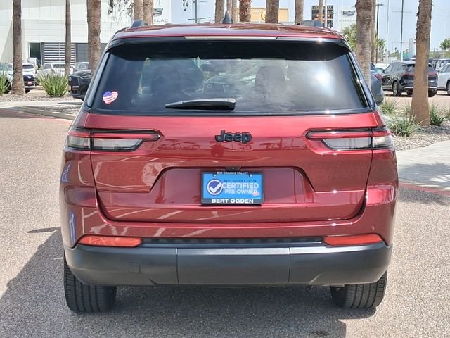 Used 2025 Red Jeep Altitude image 5