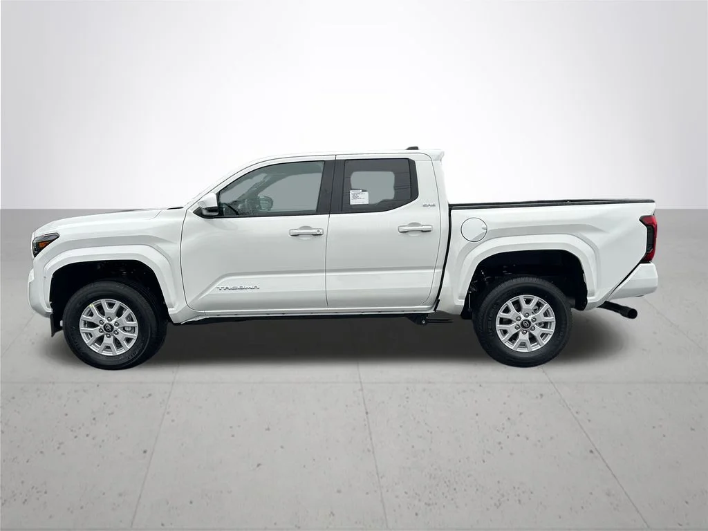 New 2026 Ice Cap Toyota SR5 image 10