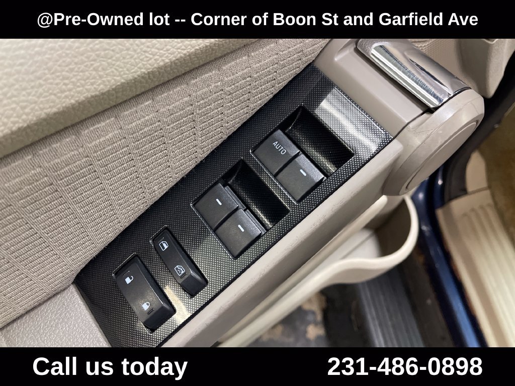 Used 2006 Blue Ford XLT image 14