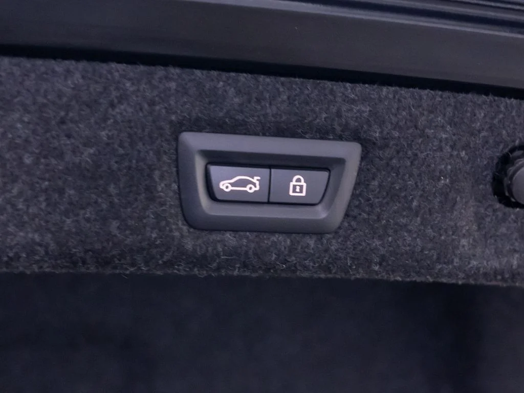 Used 2022 Black BMW Base image 38