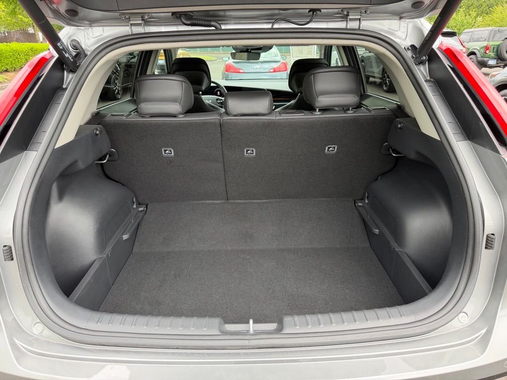Used 2023 Steel Gray Kia Wind image 10