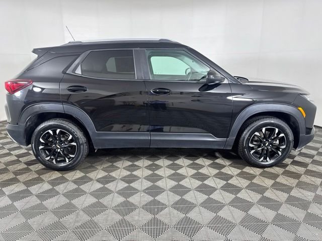 Used 2022 Black Chevrolet LT image 2