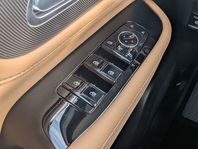 New 2026 BLACK OBSIDIAN INFINITI Luxe 2WD image 24