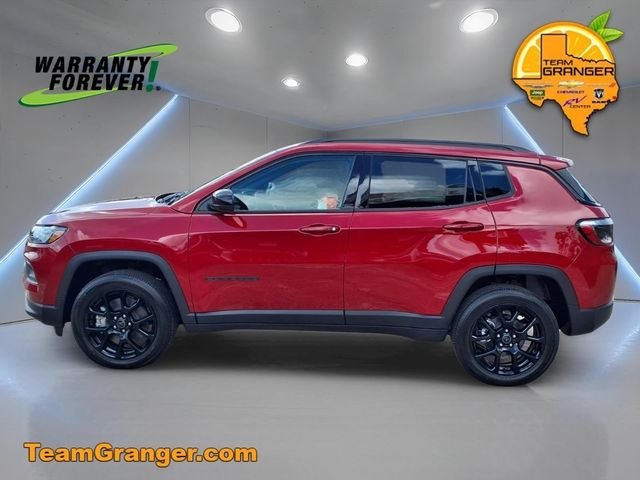 New 2026 Red Hot Pearlcoat Jeep Latitude image 8