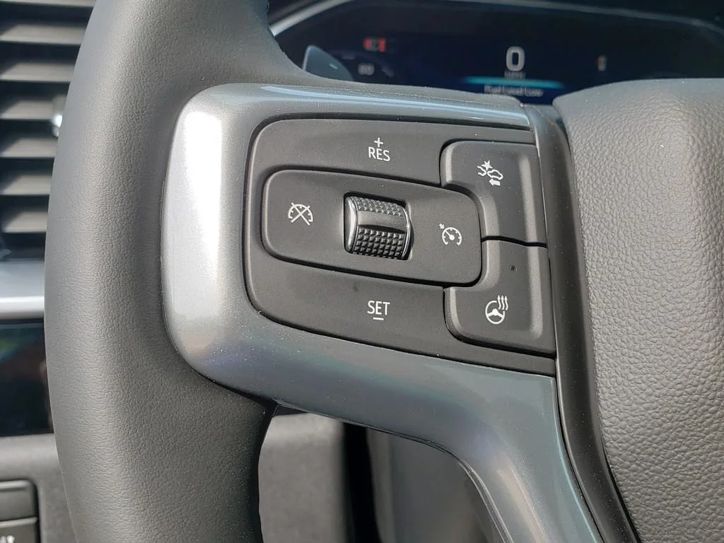 New 2026 White Chevrolet LT image 28