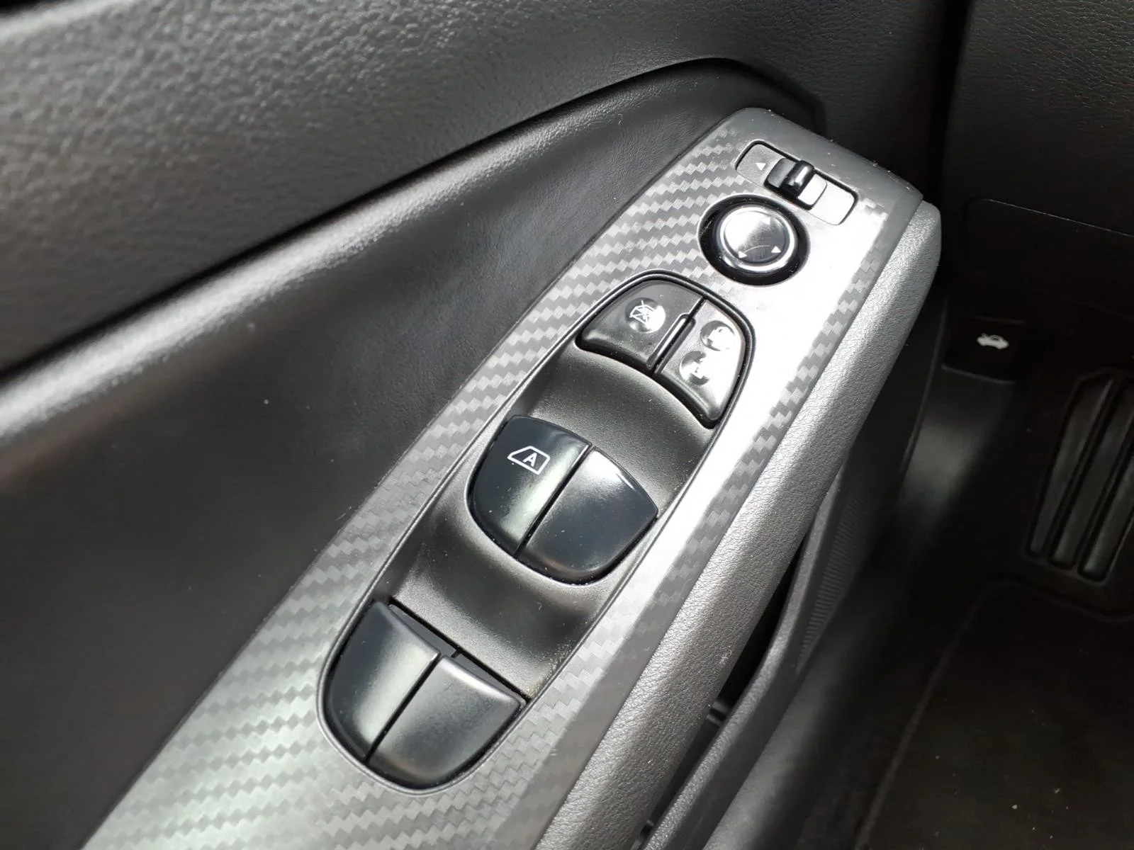 2024 Nissan Altima 2.5 SV Gray at Robbins Nissan