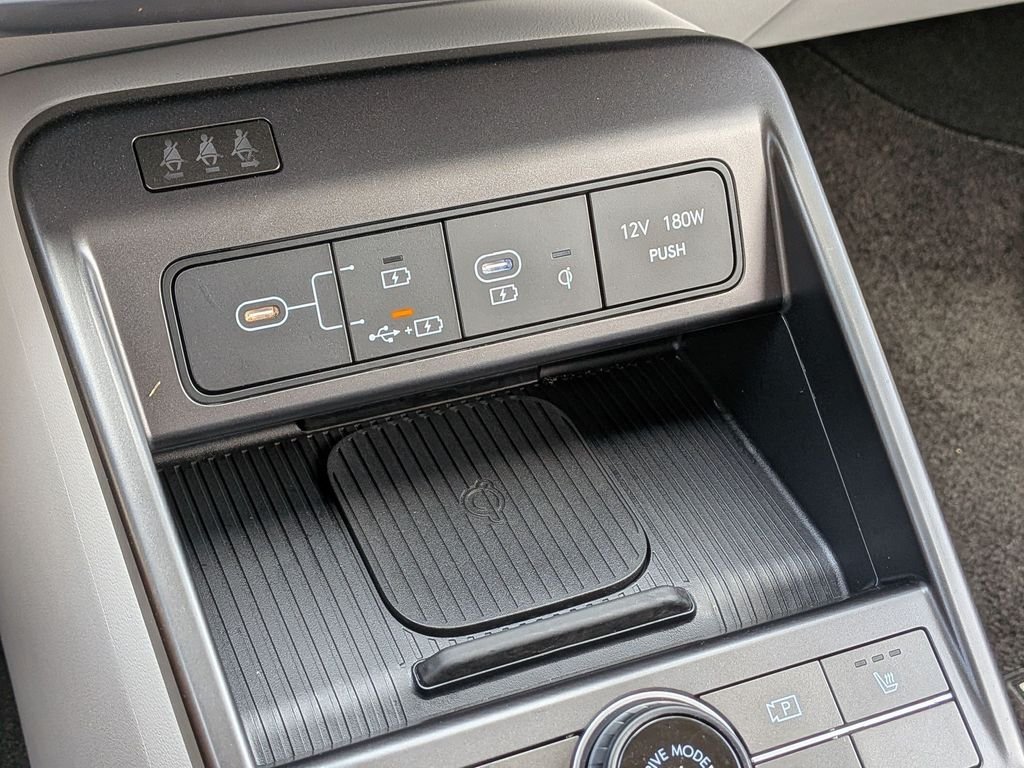 Certified Used 2026 White Hyundai SEL Premium image 21